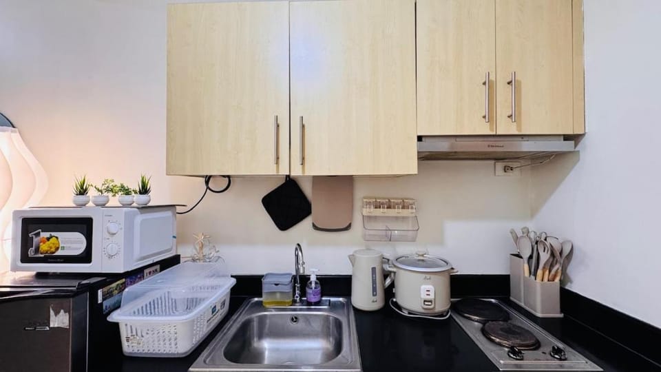 Staycation at Grass Residences Midnight Chaser Apartment in Quezon City