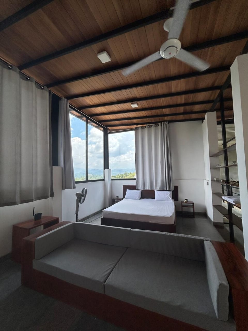 HnM Kandy Double or Family Suite Apartment in Gangawatakorale