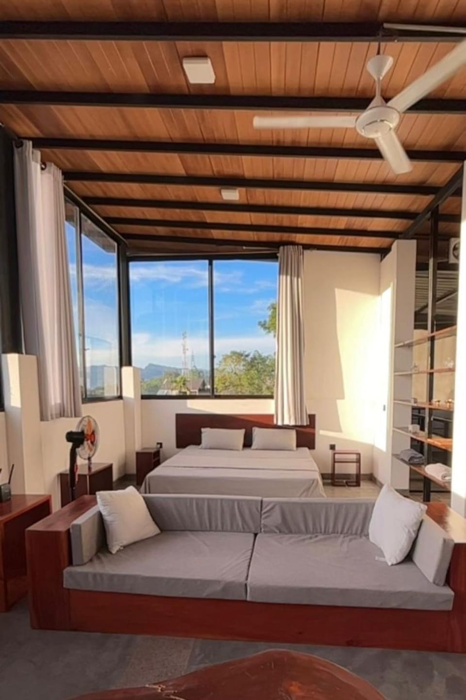 HnM Kandy Double or Family Suite Apartment in Gangawatakorale