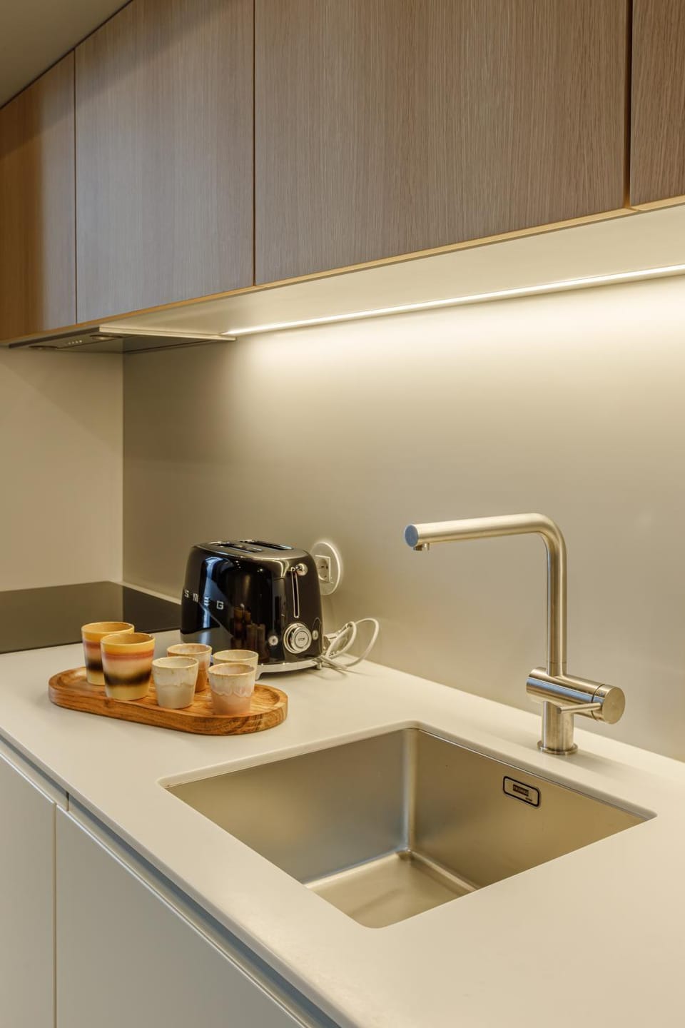 Coffee/tea facilities, toaster, toaster, kitchen, kitchen