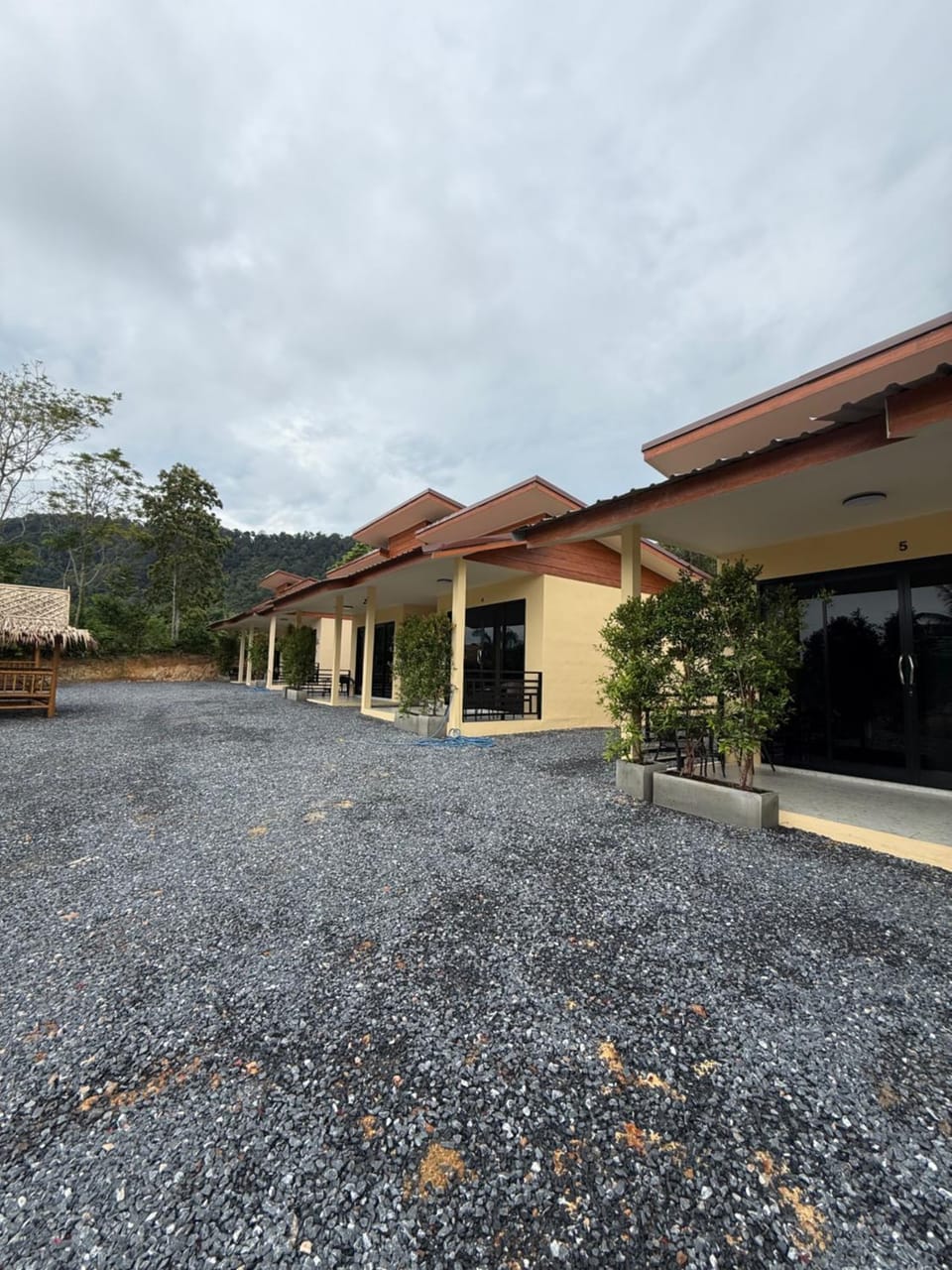 Summer Garden House by SanSunSet Bar Resort in Sala Dan