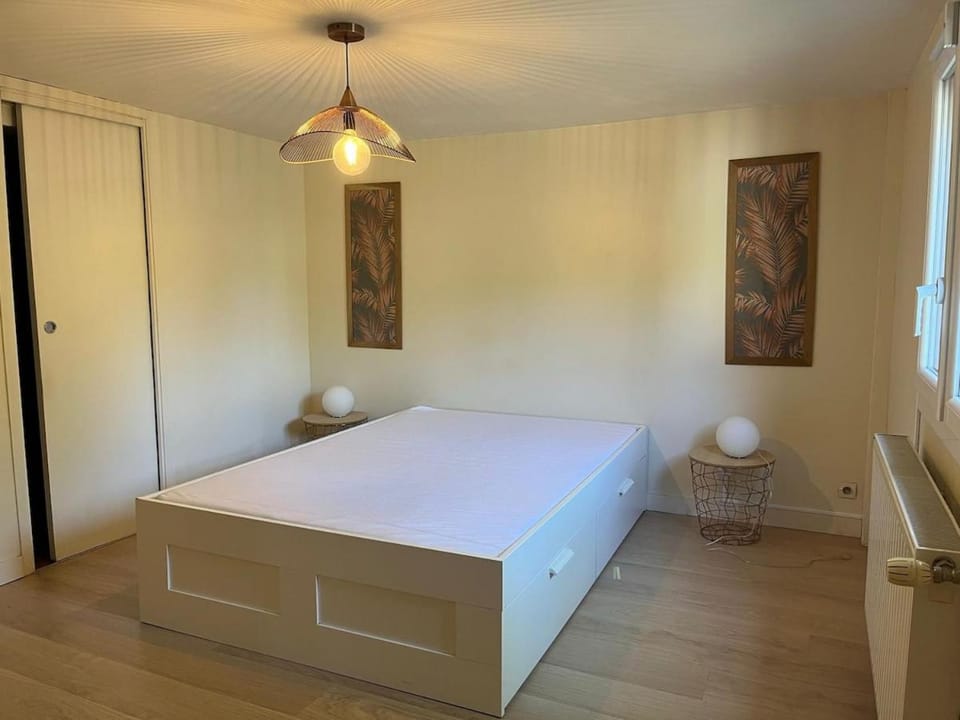 Maison Hérouville avec 4 chambres, avec 2 salles de bain Apartment in Caen