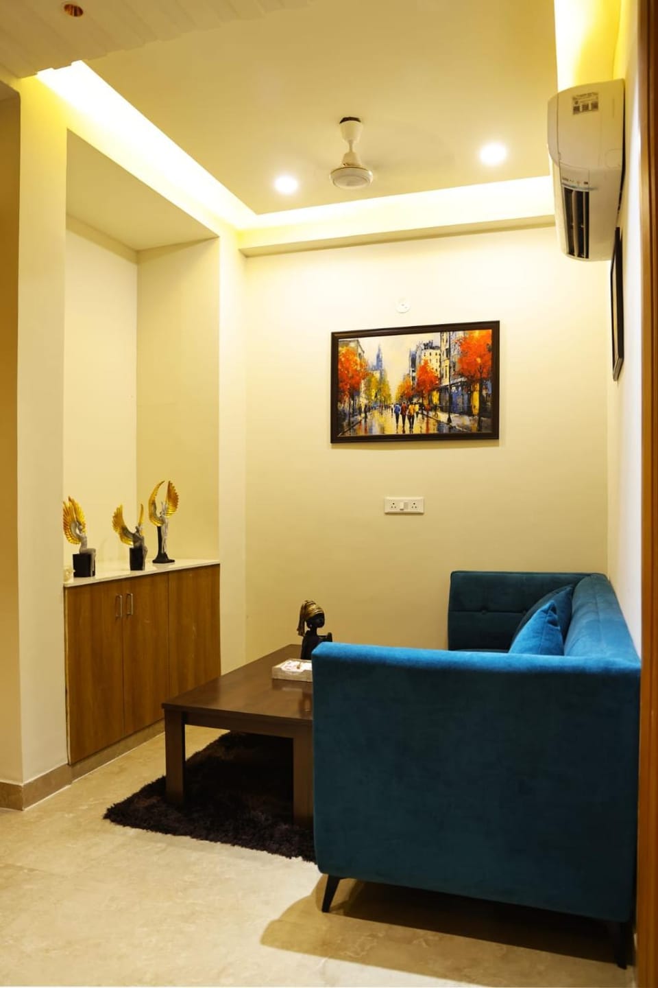 Living room, Seating area, air conditioner