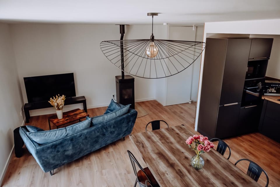 Communal lounge/ TV room, TV and multimedia, Living room, Seating area