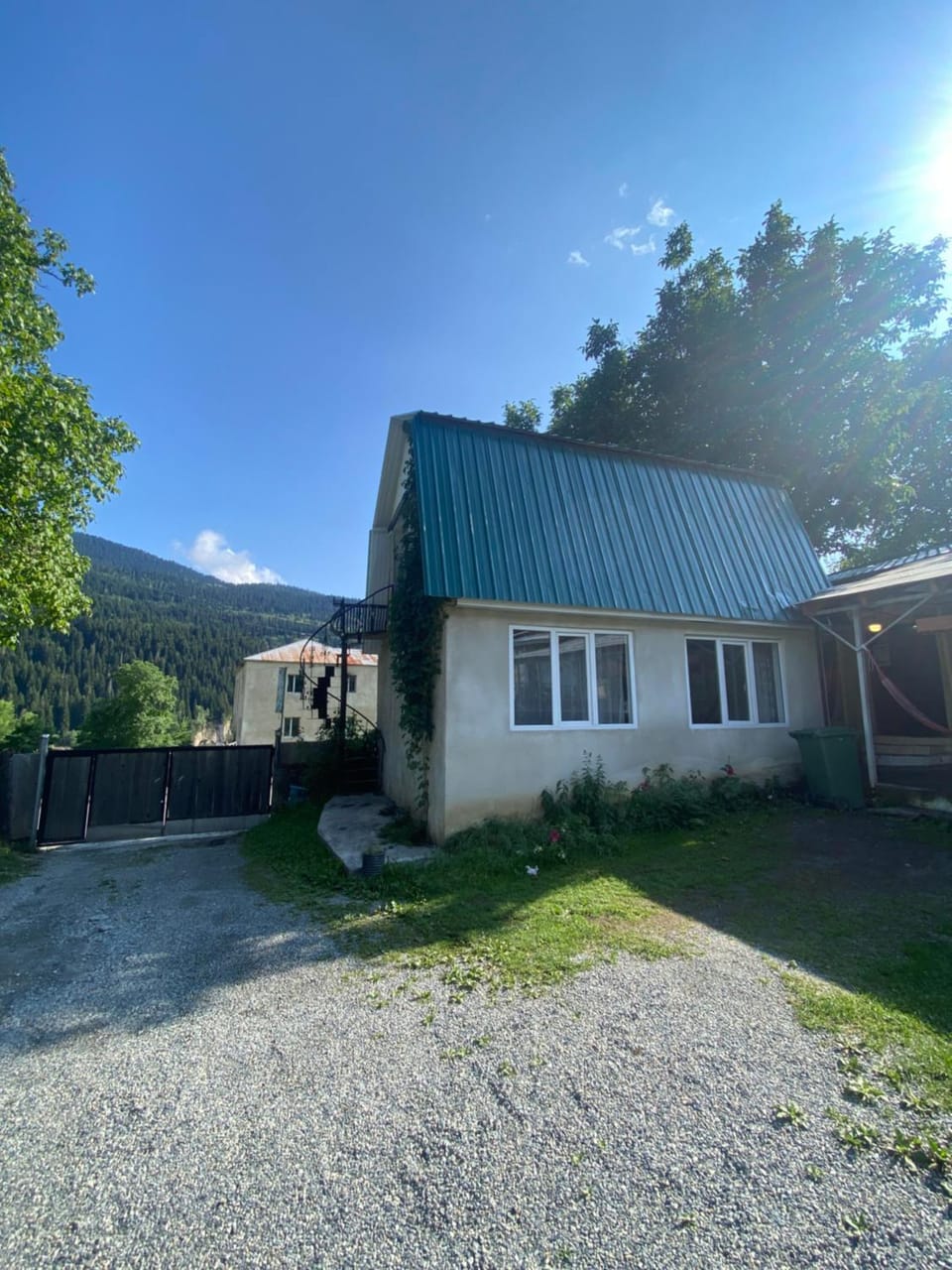 Property building, Day, Natural landscape, Mountain view
