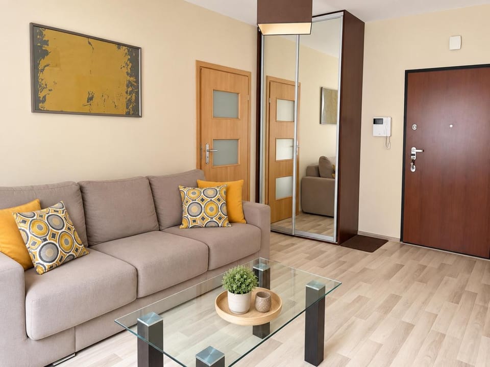 Lubicz City Residence next to Main Station by Rently Apartment in Krakow