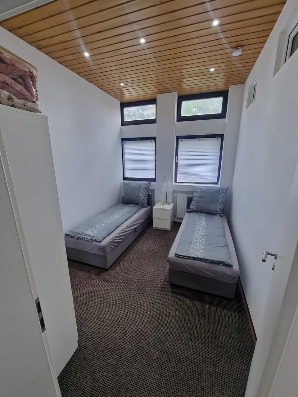 Property building, Living room, Bedroom