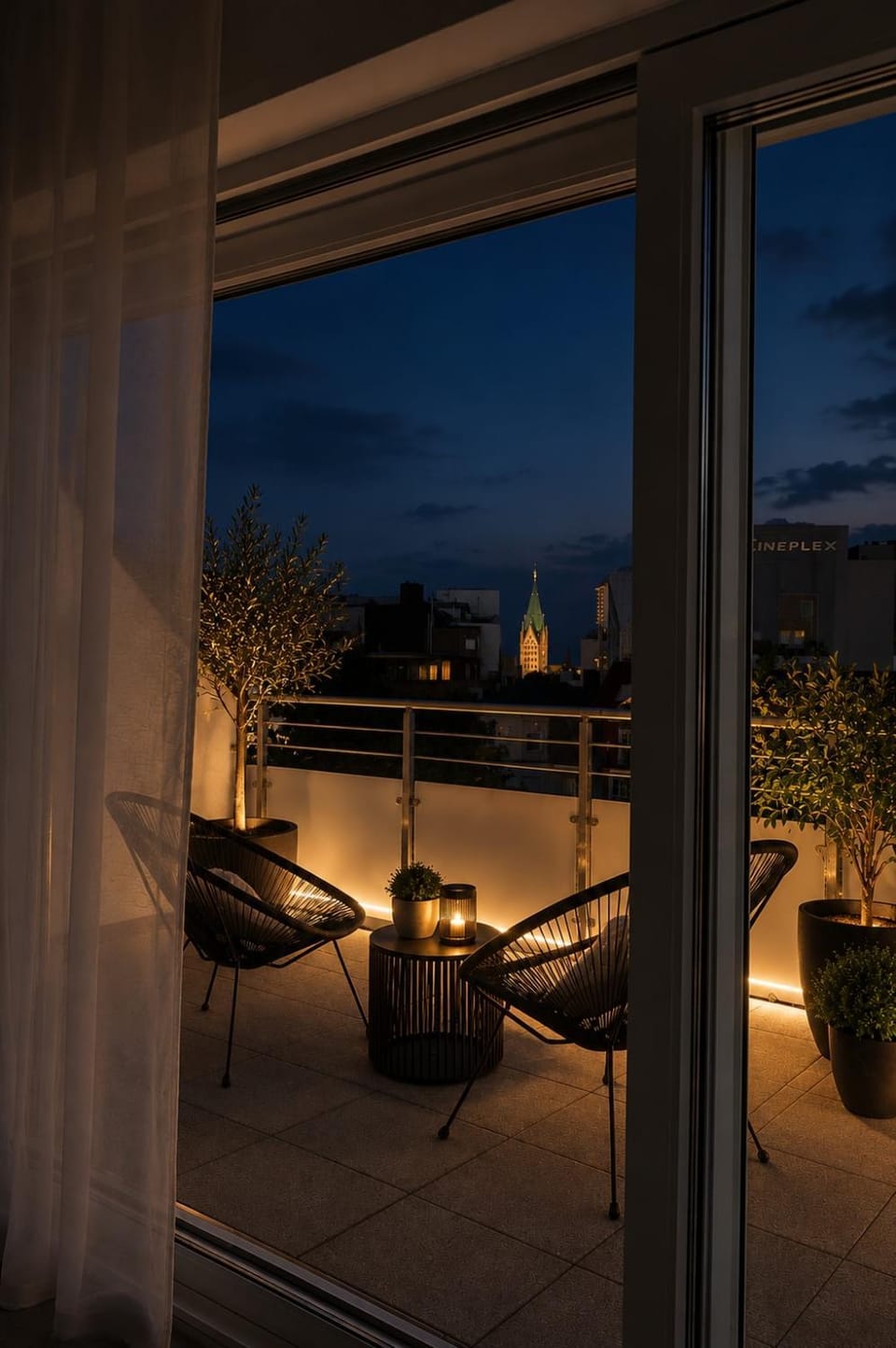 Zentrales Penthouse mit großer Dachterrasse und Domblick Parkplatz inklusive Apartment in Paderborn
