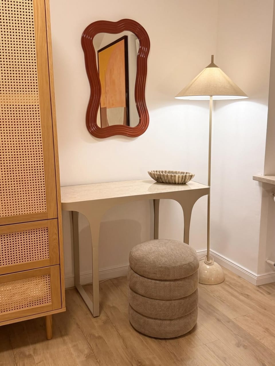 Seating area, Bedroom