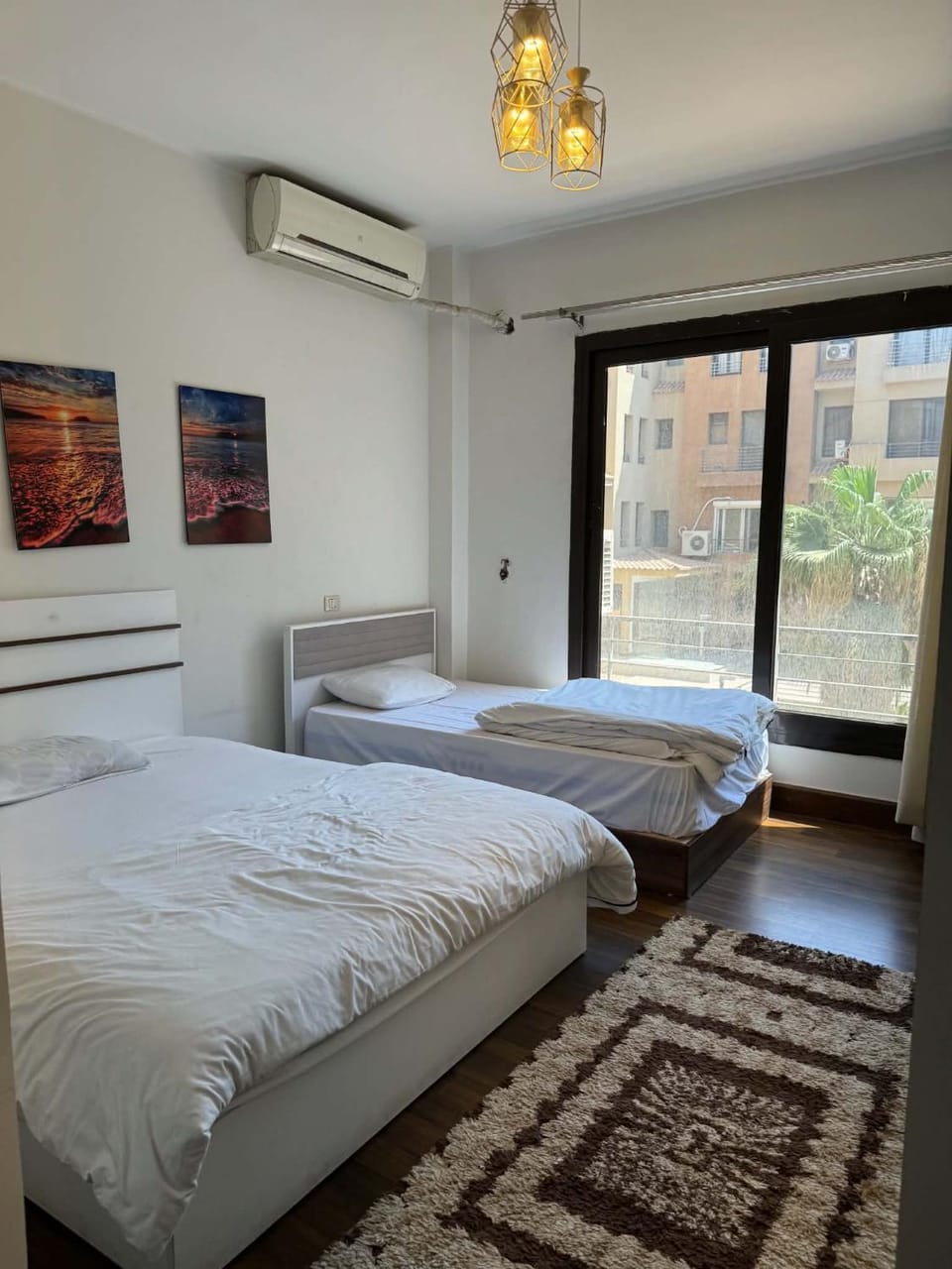 Photo of the whole room, Bedroom