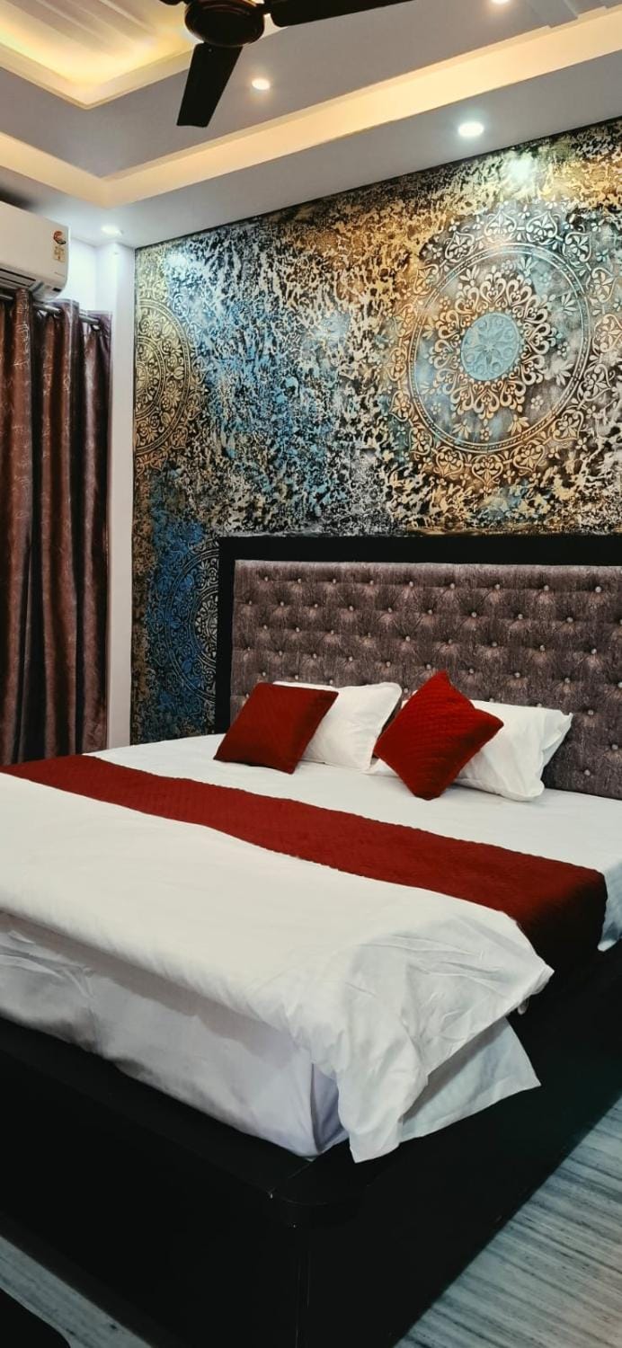 Laxmi Homestay & Guest House Bed and Breakfast in Varanasi