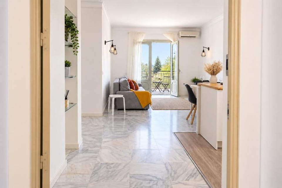 Villa Arroyo - Renovated Apartment for 5 with Sea Views and Two Terraces Apartment in Torremolinos