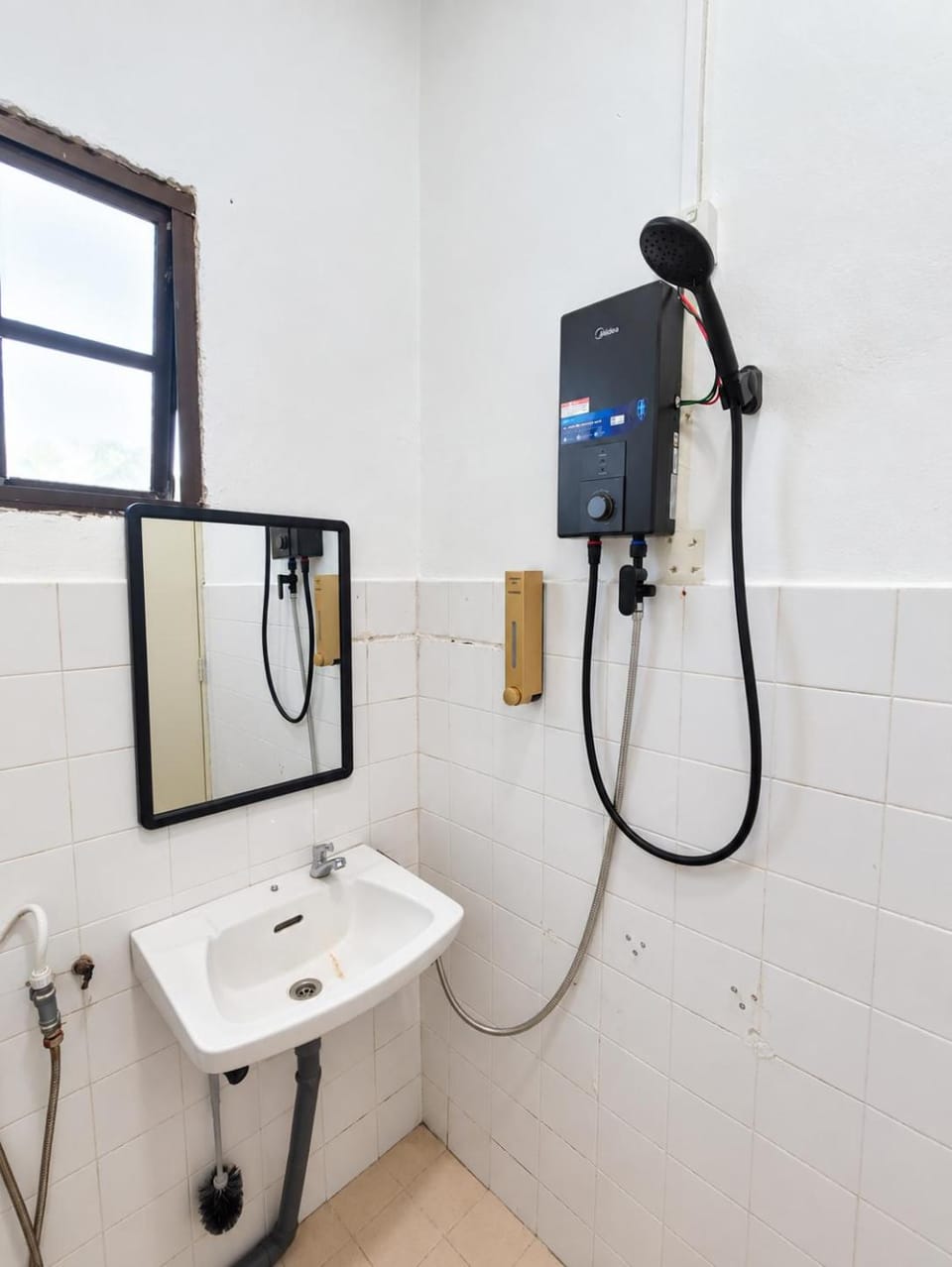 Shower, Bathroom, heating