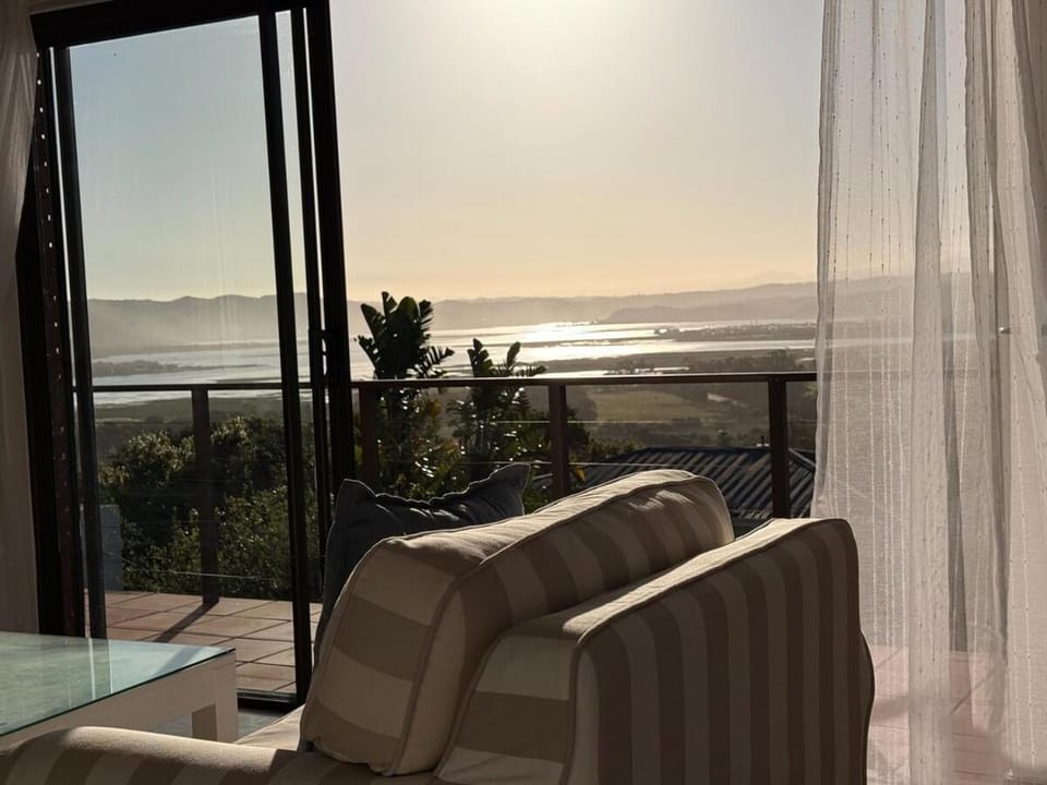 Knysna Holiday Home with Lagoon Views & Pool House in Knysna
