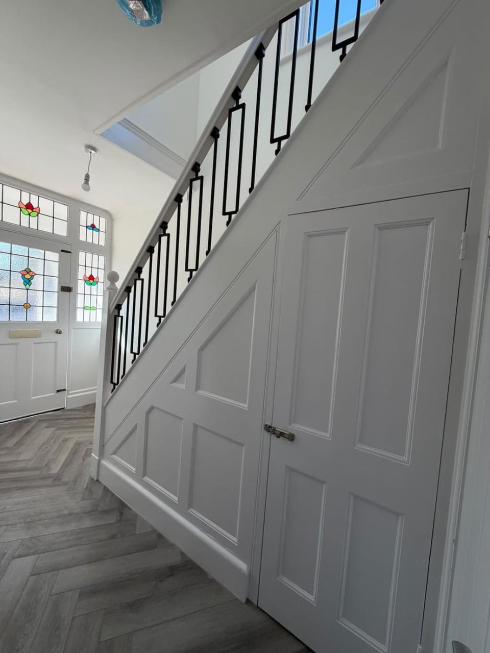 Sleeps 8 4 bed Heanor with Garden & Driveway House in Amber Valley