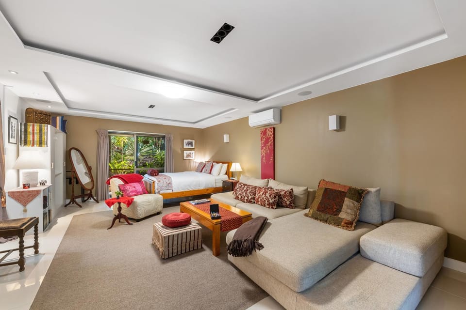 Living room, Seating area, Bedroom