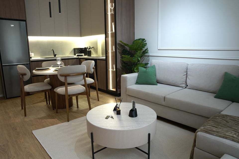 EAS Cozy Luxury Stay Near Tirana Center Apartment in Tirana