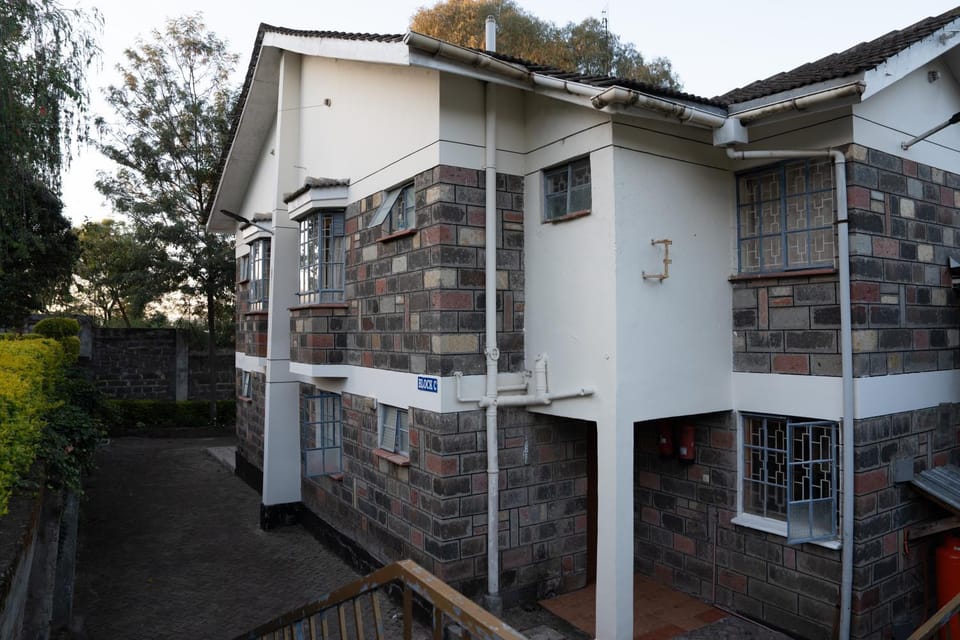 Safari Grace Hotel 纳库鲁华夏酒店 Hotel in Kenya