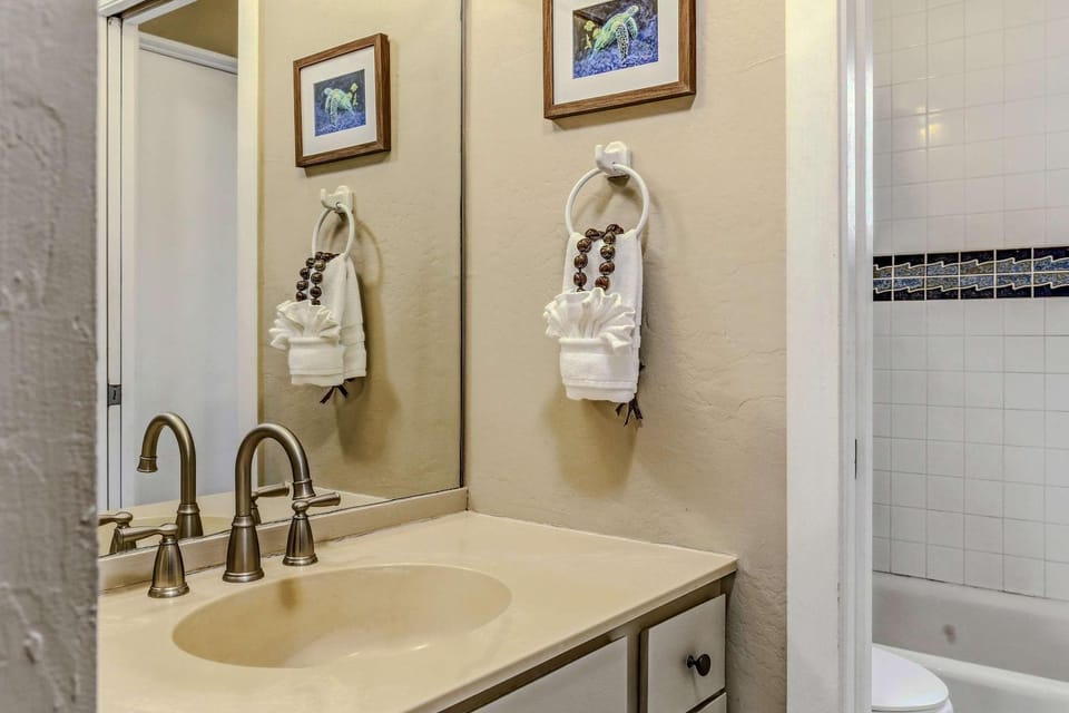 Shower, Bathroom, towels