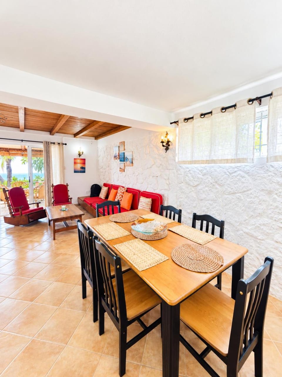 Living room, Dining area