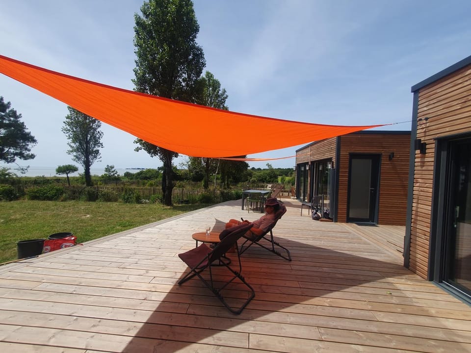 Property building, Patio, Garden view, sunbed