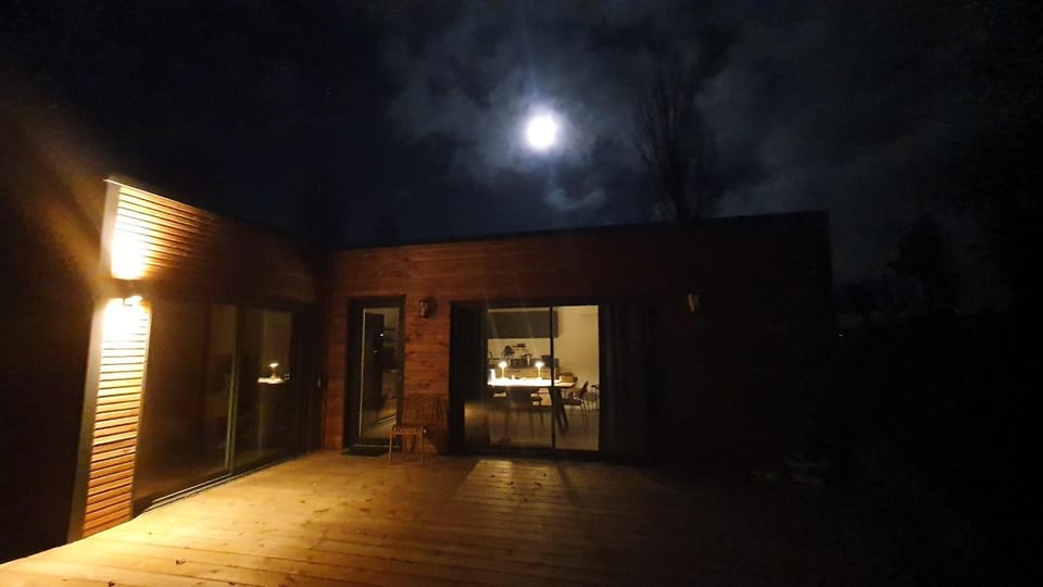 Patio, Night