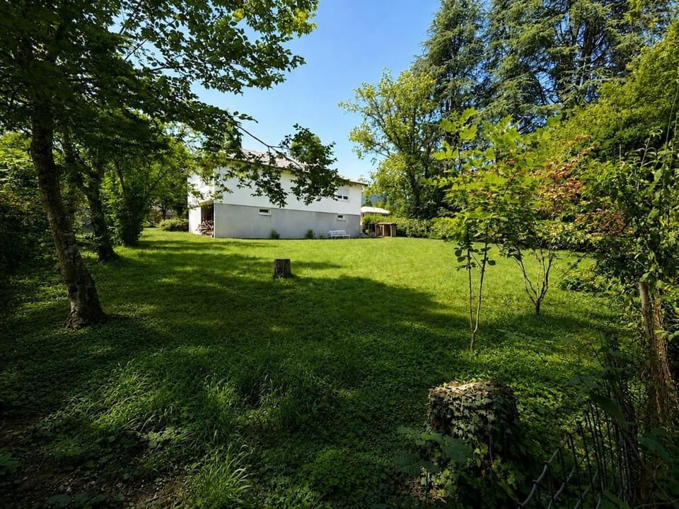 À 5 min du CERN, 4 chambres, 8 personnes, 2 salles de bain House in Haute-Savoie