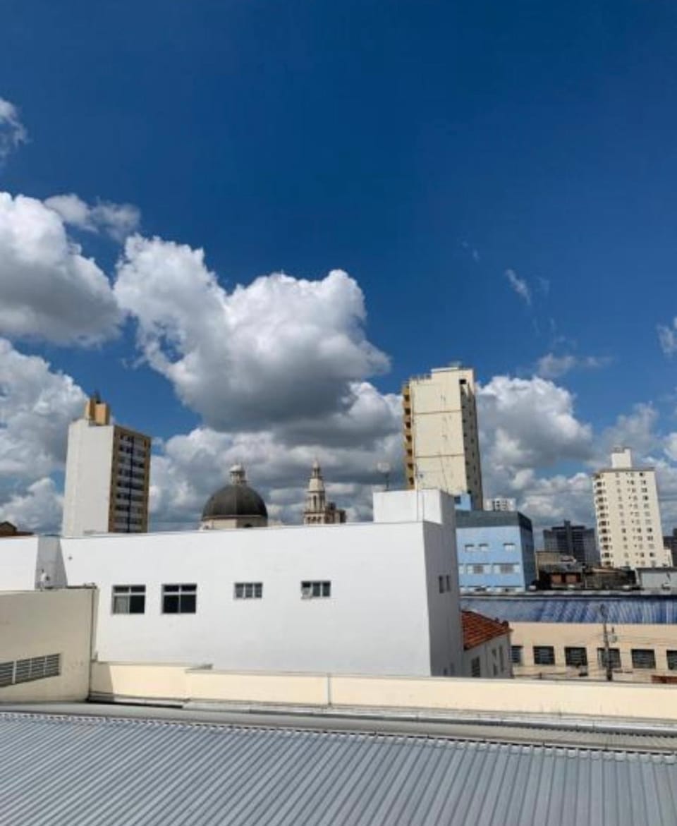 Apartamento centro fácil acesso Apartment in State of São Paulo