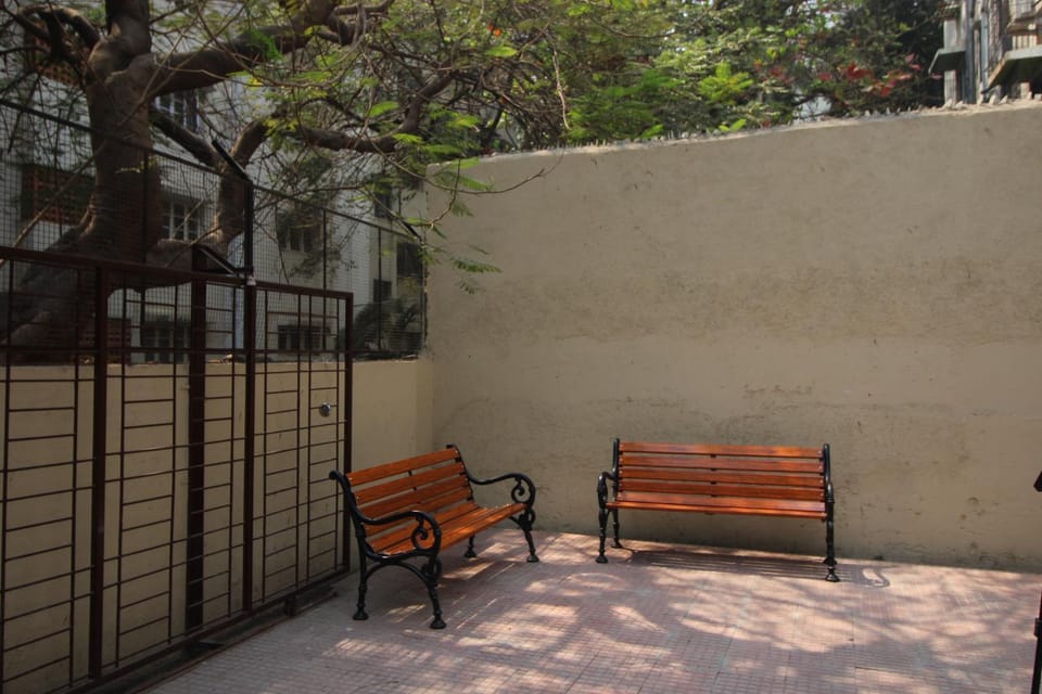 Property building, Facade/entrance, Other, Decorative detail, City view
