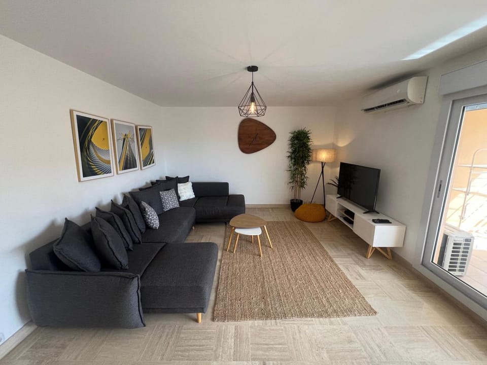 Confortable 2P à la frontière de Monaco - HM Apartment in Avenue du Carnier
