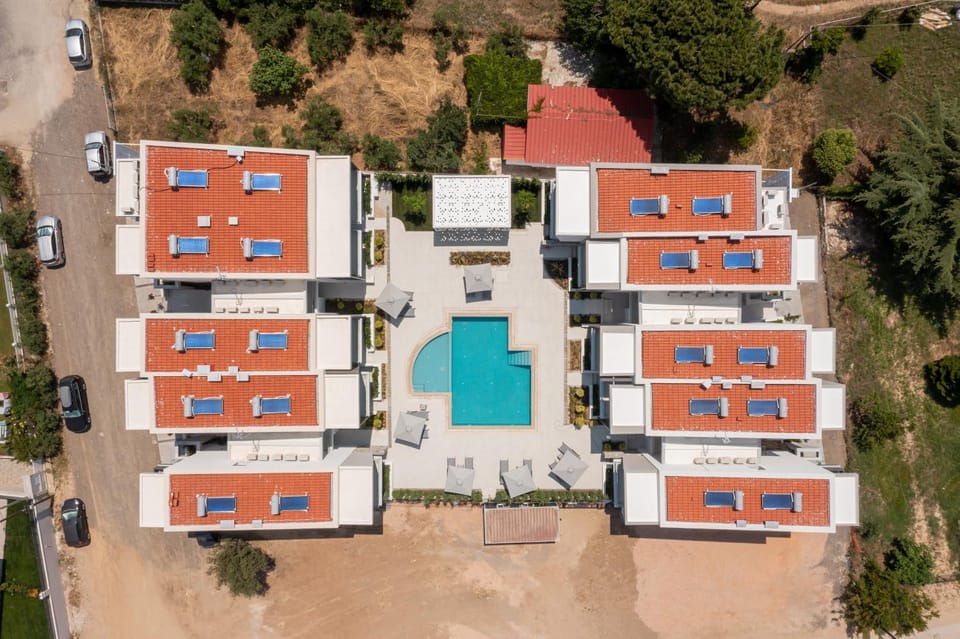 Evion Wave Pool Residence Apartment in Nikiti