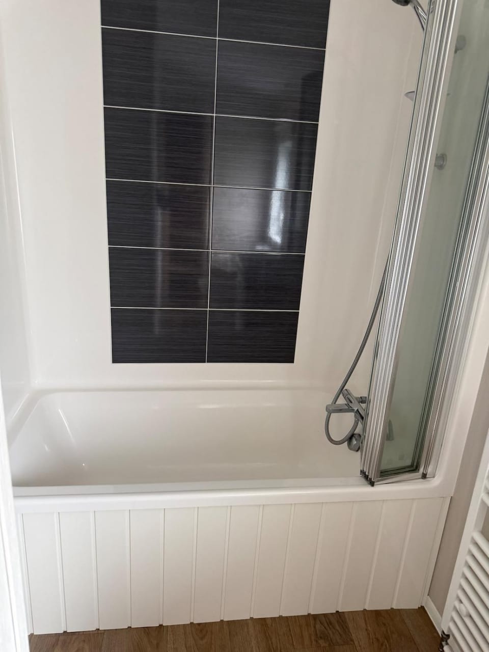 Manor holiday breaks & fishing Chalet in Bassetlaw District