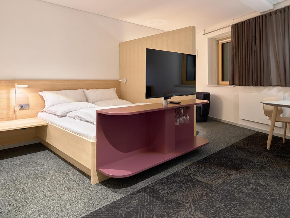 Bed, TV and multimedia