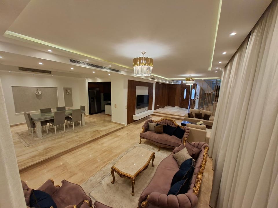 فيلا مفروشة بالكامل للإيجار الشهري كمباوند أكاسيا القاهرة الجديدة Villa in New Cairo City