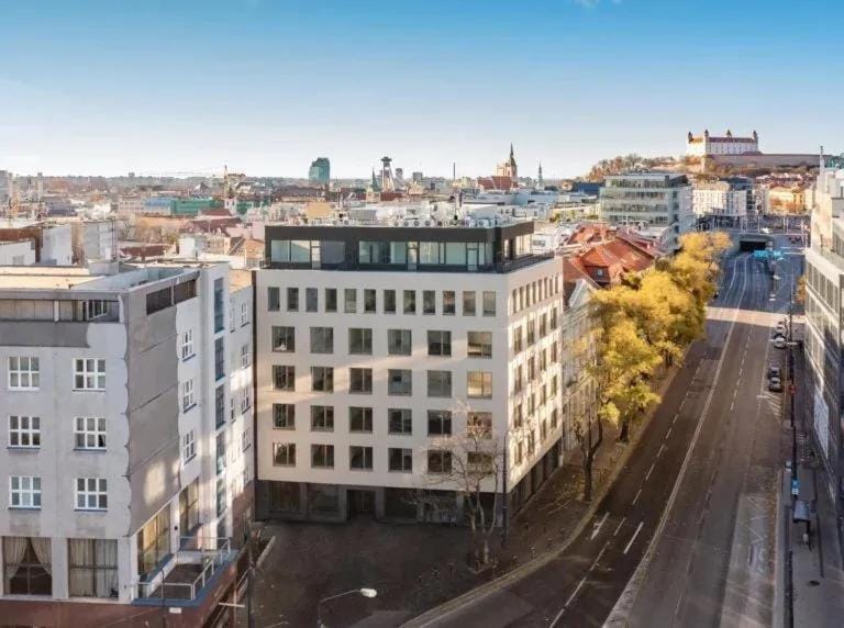 HEUHAUS Old Town - Presidential Palace & Free Parking Apartment in Bratislava