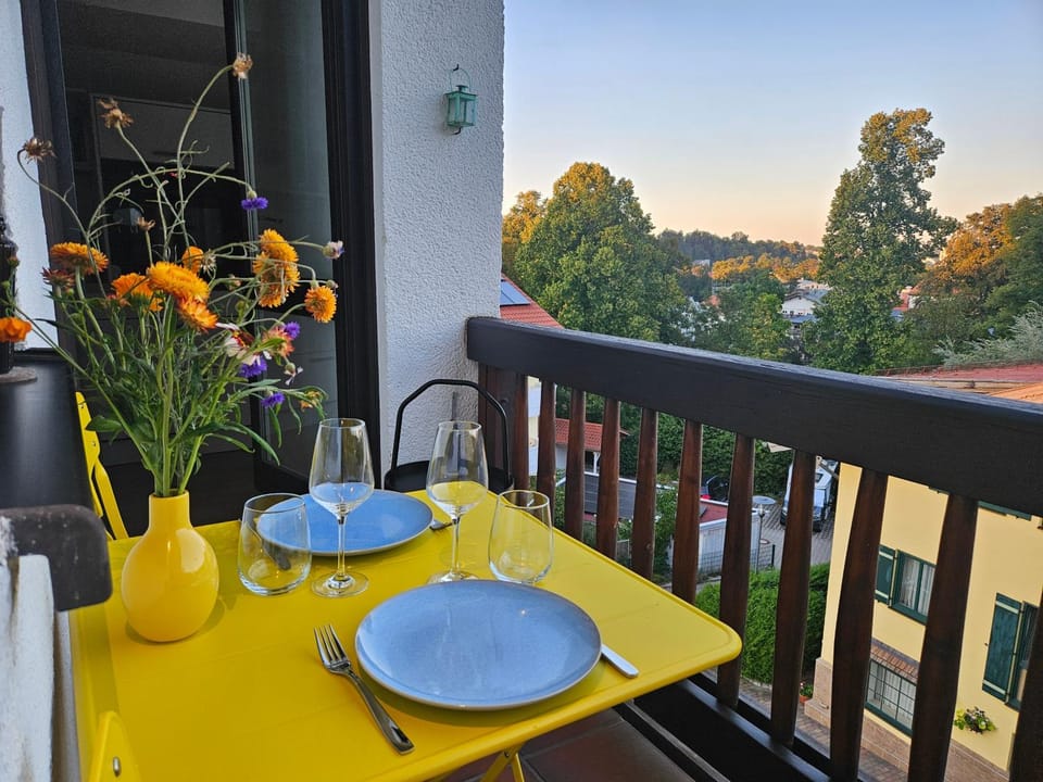 View (from property/room), Balcony/Terrace, Dining area, Dinner, Sunset