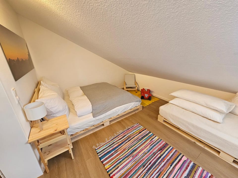 Bed, Photo of the whole room, Bedroom