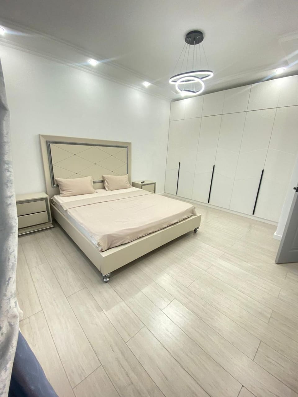 Bed, Photo of the whole room, Bedroom, air conditioner