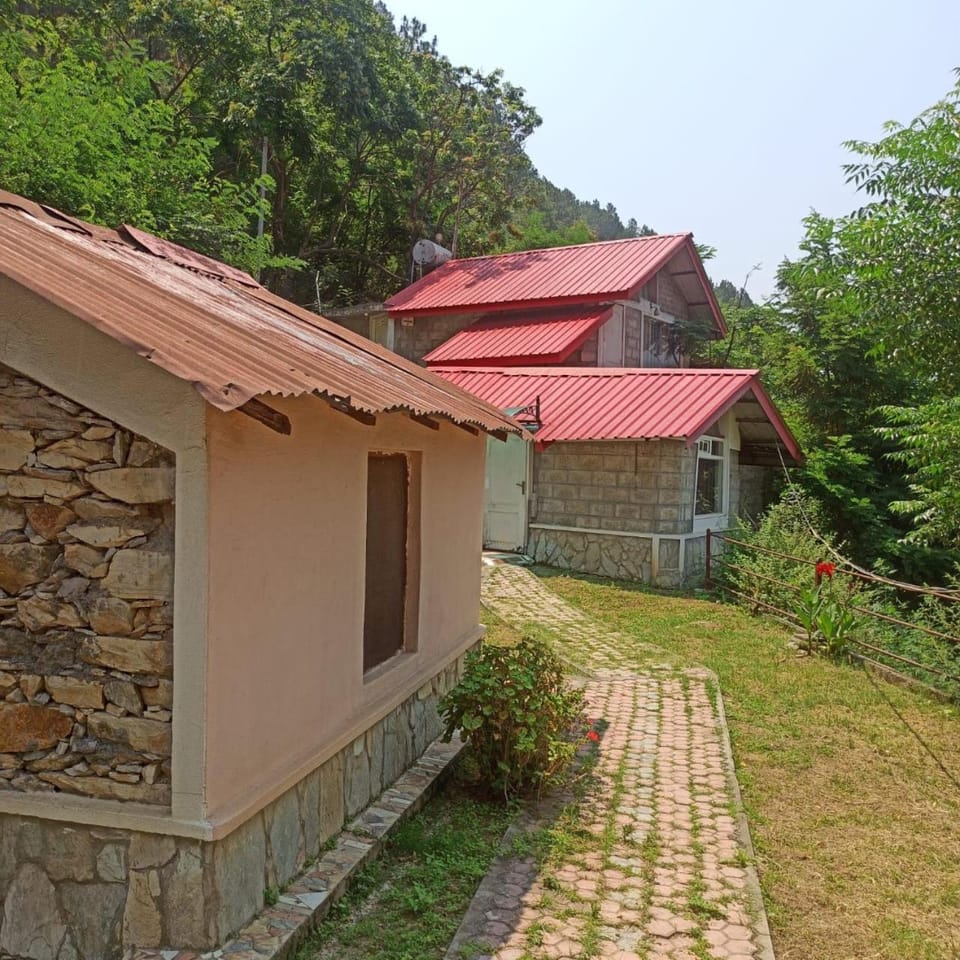 Mashu Cottages Hotel in Himachal Pradesh