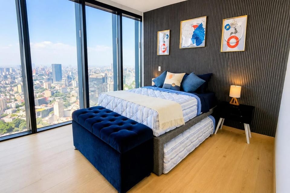Panoramic City View Condo on Reforma with Pool Gym House in Mexico City