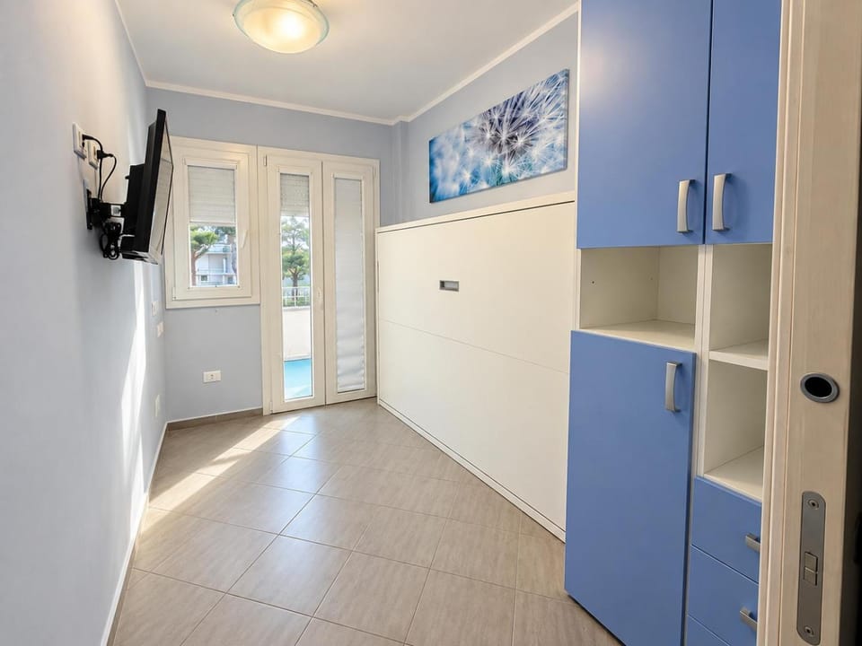 Kitchen or kitchenette, wardrobe