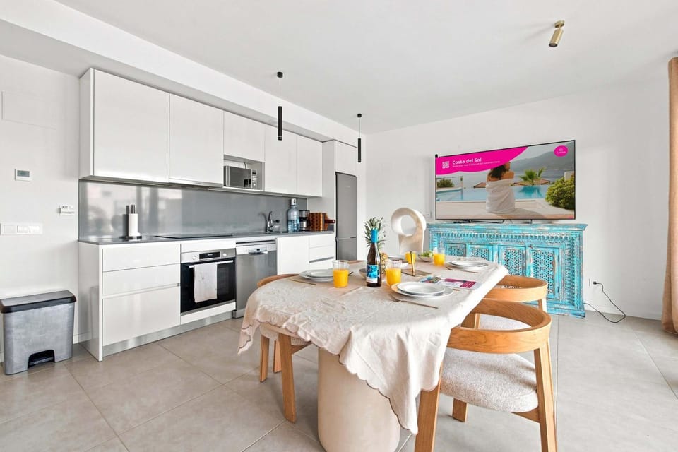 Pool-FREE parking-Close to beach-spacious yard Apartment in Costa del Sol