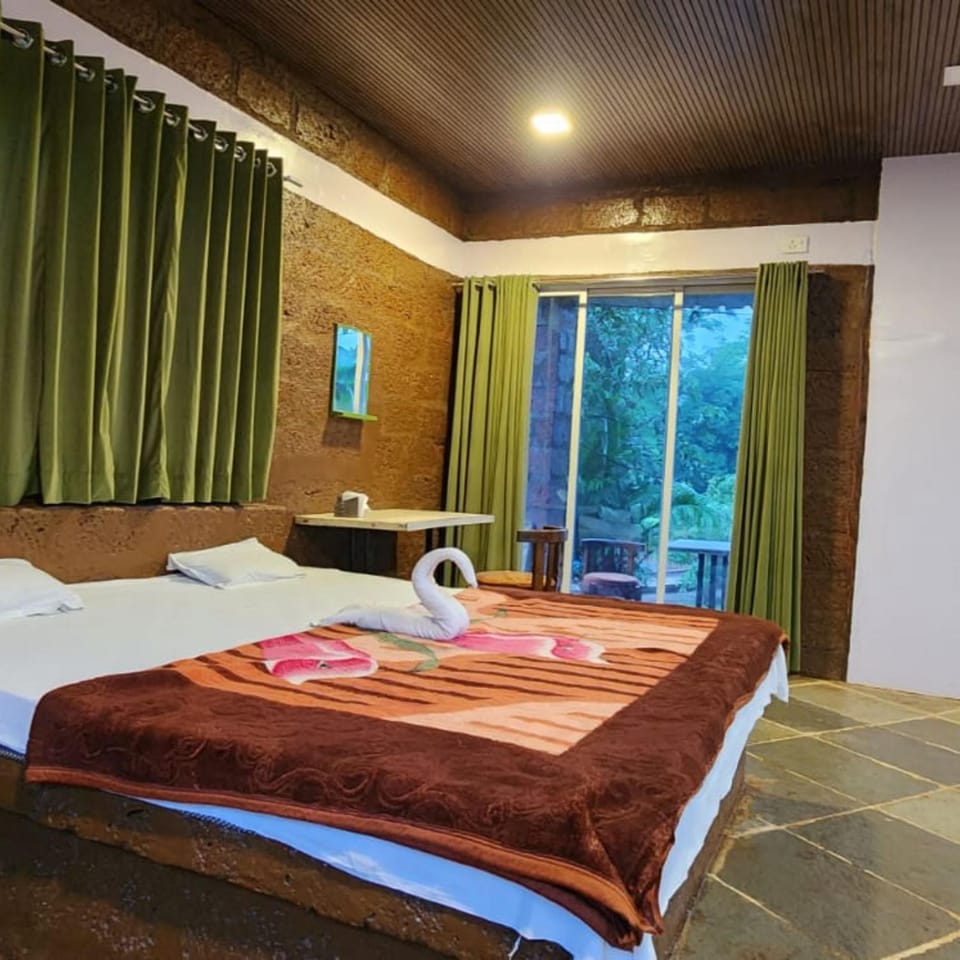 Bed, Seating area, Bedroom, towels