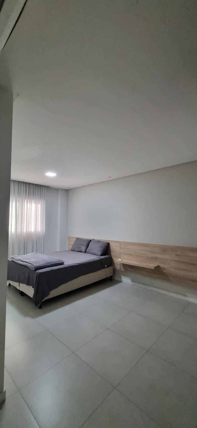 Apartmento 150 metros do mar em Meia-Praia Apartment in Porto Belo