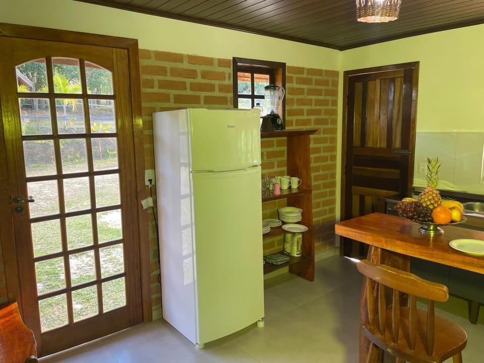 Querência Bangalô House in State of São Paulo