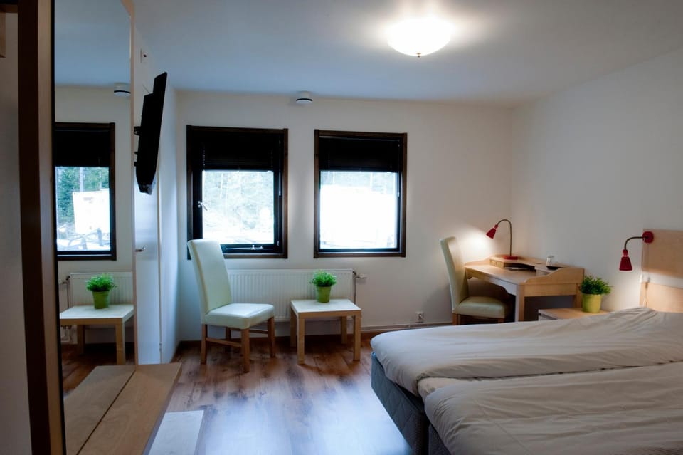 Day, Photo of the whole room