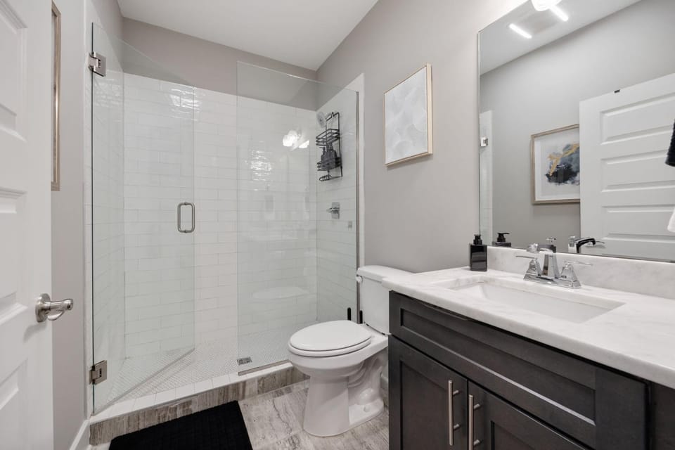 The Nations-Modern 2BR-Parking-Sleeps 6 Apartment in Nashville