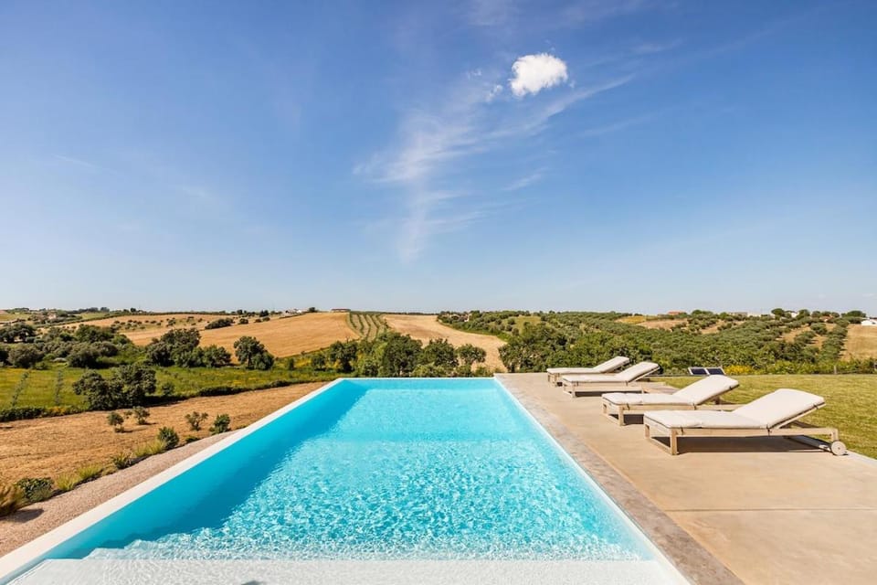 Countryside Villa House in Santarém District, Portugal