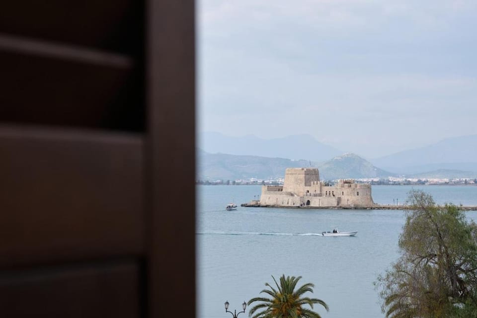 Nearby landmark, Natural landscape, Landmark view, Sea view