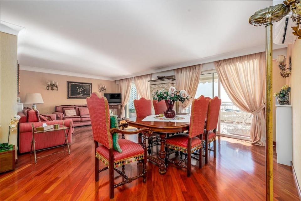 Maison Joséphine, large 3-room apartment with Sea and Monaco view Apartment in Avenue du Carnier